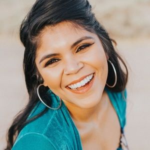 Meet your Posher, Denise